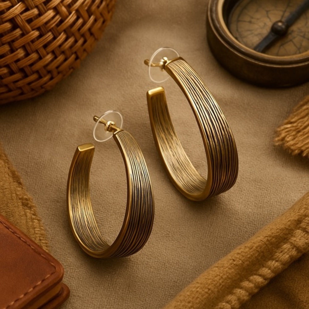 Premier Designs Goldtone Hoop Earrings Textured Post Back NWT #482